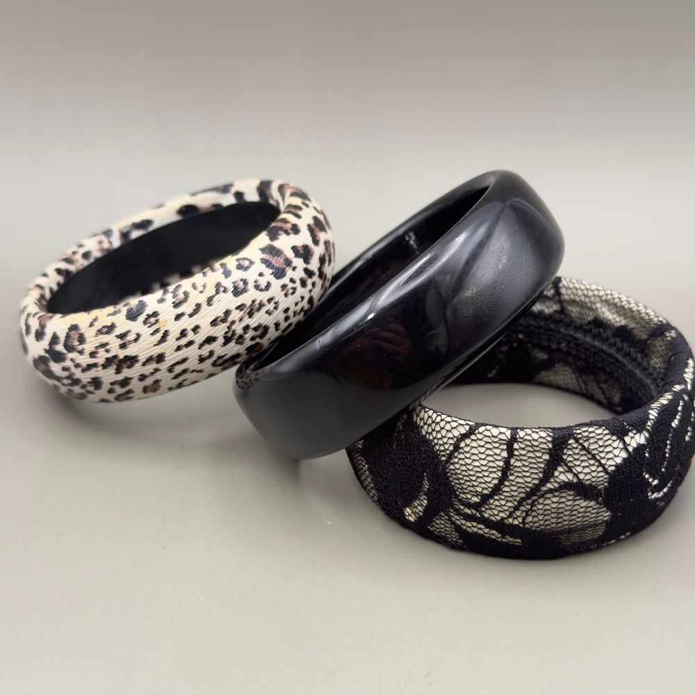 Bangle Bracelet Set 3 Chunky Leopard Print Black Lace Plastic Animal Wrap Wide